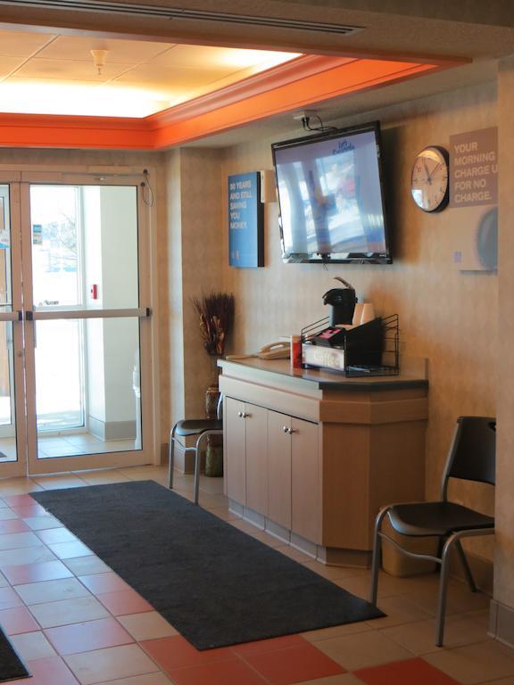 Motel 6-Minonk, Il Exteriör bild